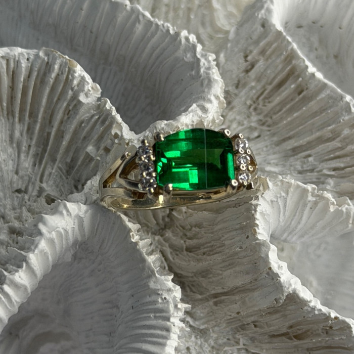 925 Sterling Silver Green Crystal & Cz Ring Size 7