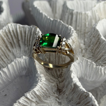925 Sterling Silver Green Crystal & Cz Ring Size 7