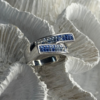 Beautiful 925 Sterling Silver Cz Ring Size 9