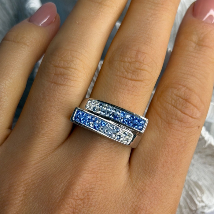 Beautiful 925 Sterling Silver Cz Ring Size 9