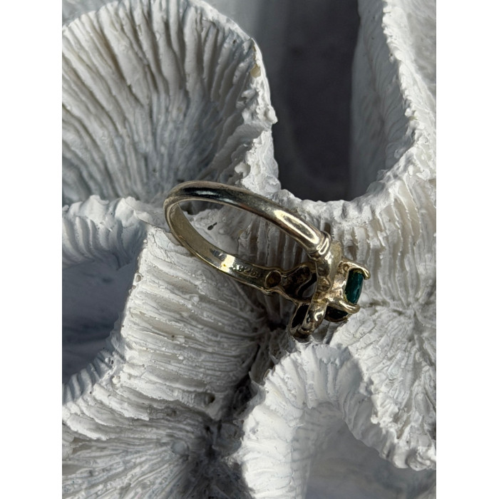 925 Sterling Silver Emerald Heart Ring Size 7