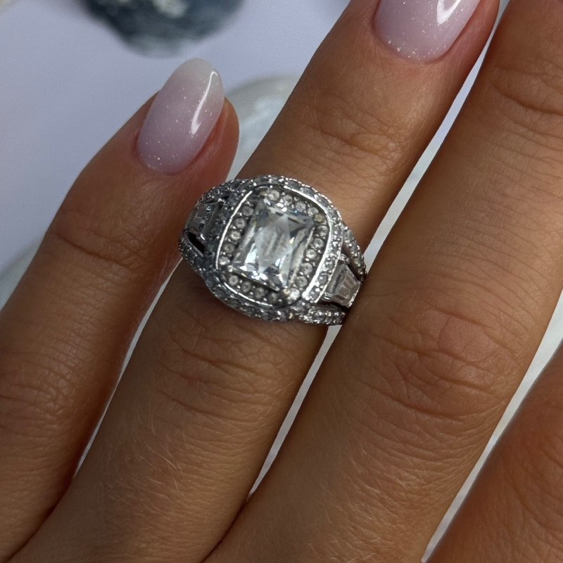 Tycoon 925 Sterling Silver Cz Ring Size 5