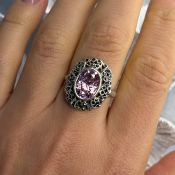 Vintage 925 Sterling Silver Morganite & Marcasite Ring Size 7