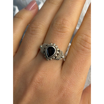 Vintage 925 Sterling Silver Garnet Ring Size 9