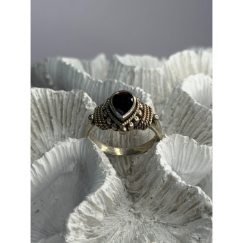 Vintage 925 Sterling Silver Garnet Ring Size 9