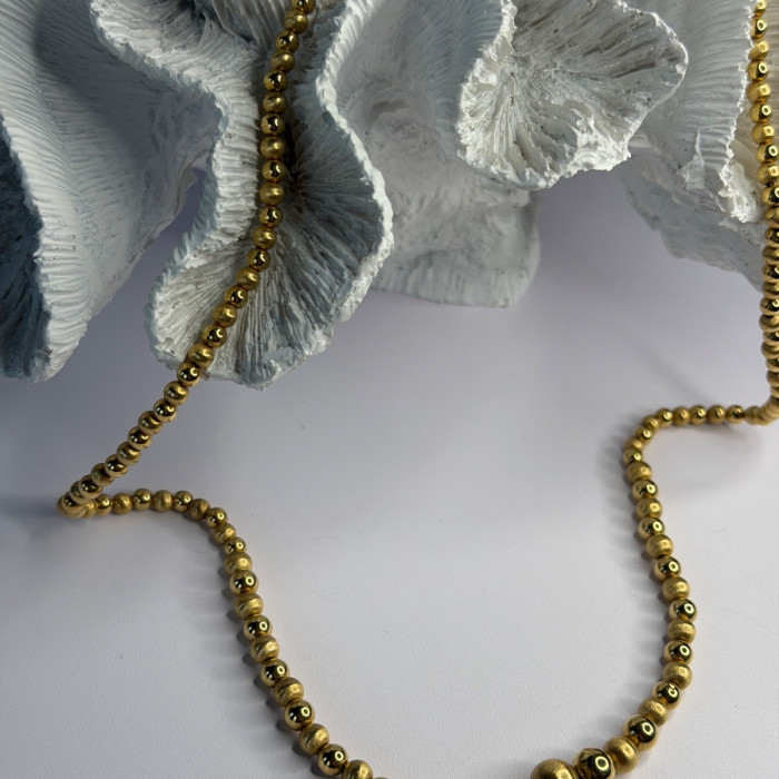 Elegant Design 14K Yellow Gold Necklace Length 23 in