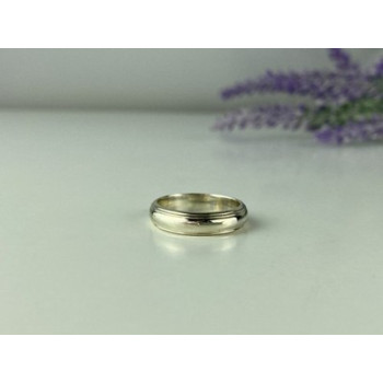 925 Sterling Silver Classic Band Ring Size 5.5