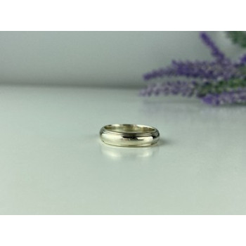 925 Sterling Silver Classic Band Ring Size 5.5