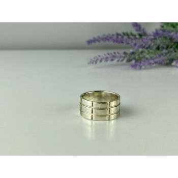 925 Sterling Silver Band Ring Size 10.5