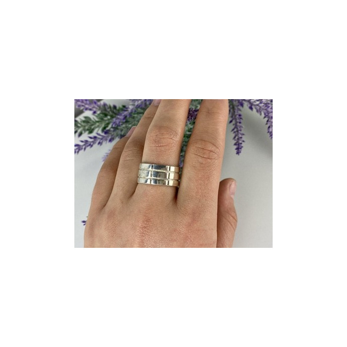 925 Sterling Silver Band Ring Size 10.5