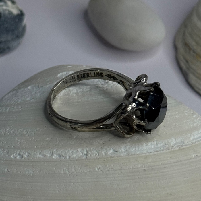 Vintage 925 Sterling Silver Hematite Ring Size 6