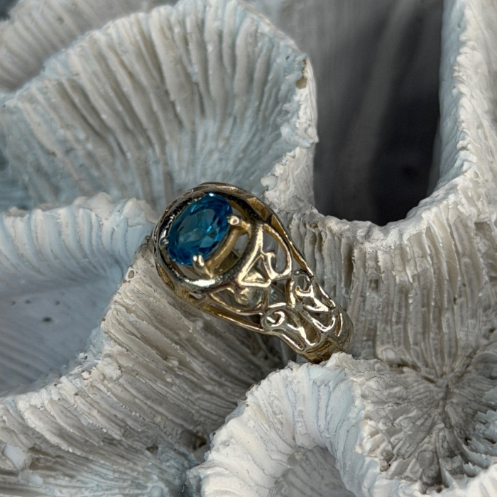 925 Sterling Silver Topaz Ring Size 7