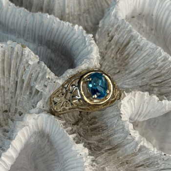 925 Sterling Silver Topaz Ring Size 7