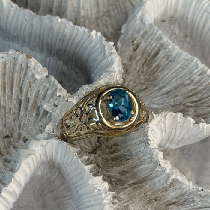 925 Sterling Silver Topaz Ring Size 7