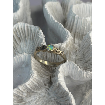 Vintage 925 Sterling Silver Opal Ring Size 8