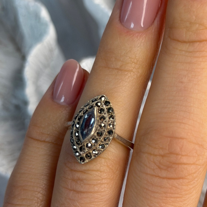 925 Sterling Silver Topaz & Marcasites Ring Size 5.5