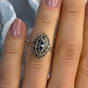 925 Sterling Silver Topaz & Marcasites Ring Size 5.5