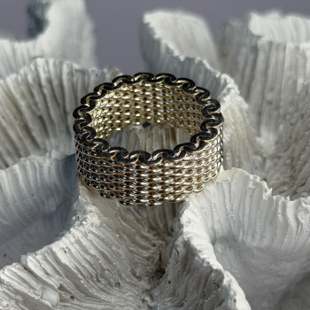 Elegant Unique Design 925 Sterling Silver Ring Size 6