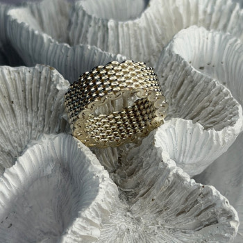 Elegant Unique Design 925 Sterling Silver Ring Size 6