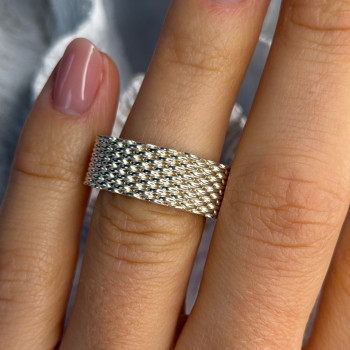 Elegant Unique Design 925 Sterling Silver Ring Size 6