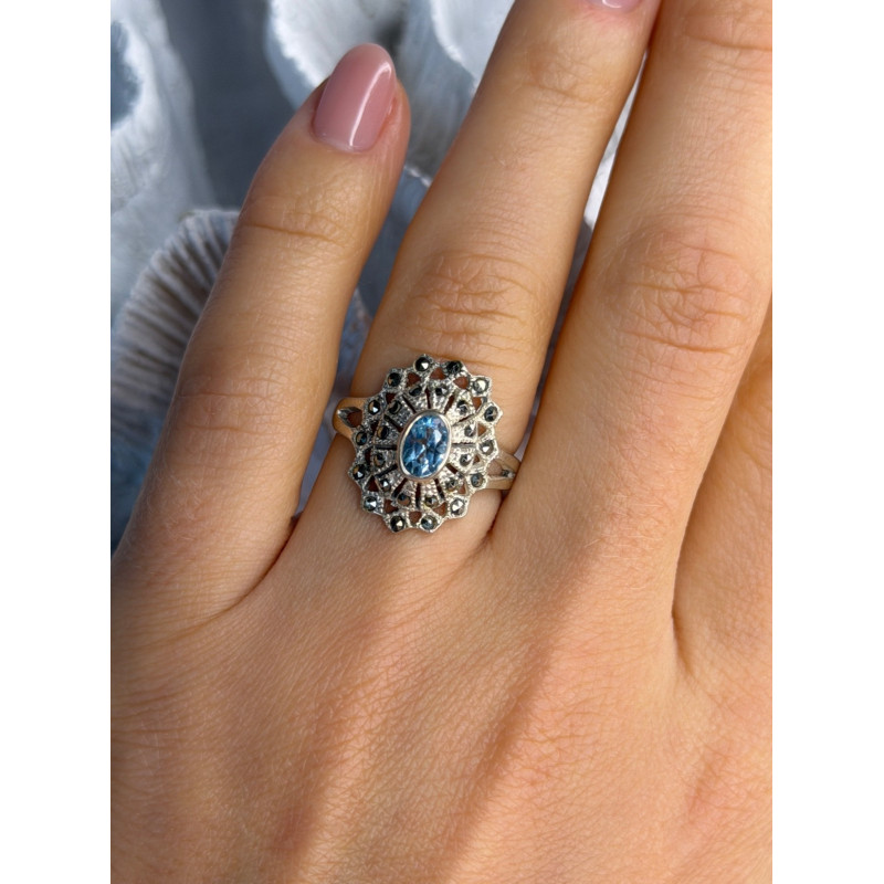 925 Sterling Silver Topaz & Marcasite Ring Size 7