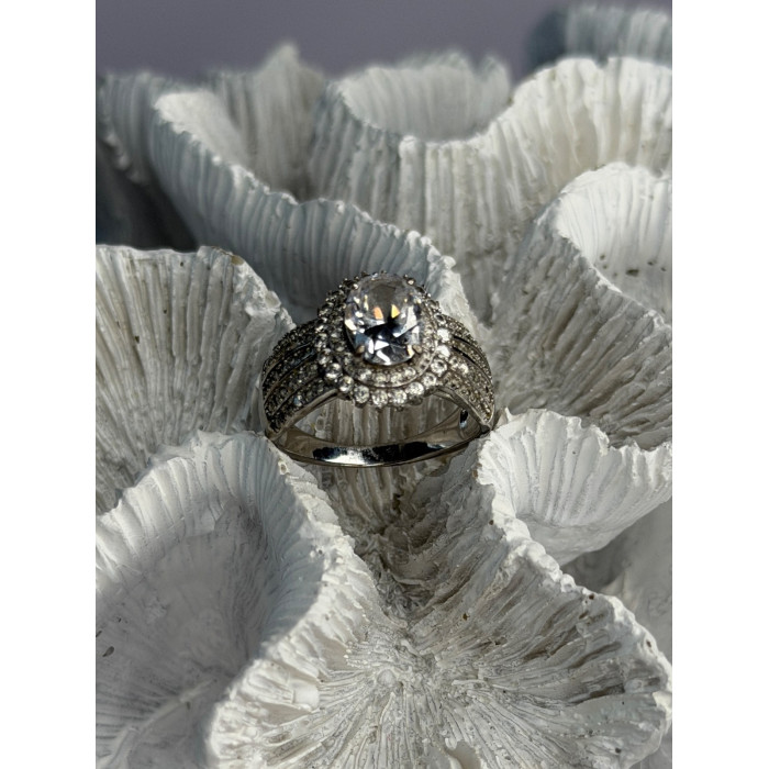 Beautiful 925 Sterling Silver Cz Ring Size 8