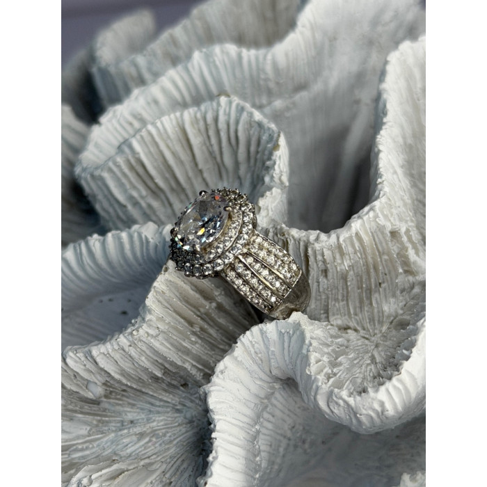 Beautiful 925 Sterling Silver Cz Ring Size 8