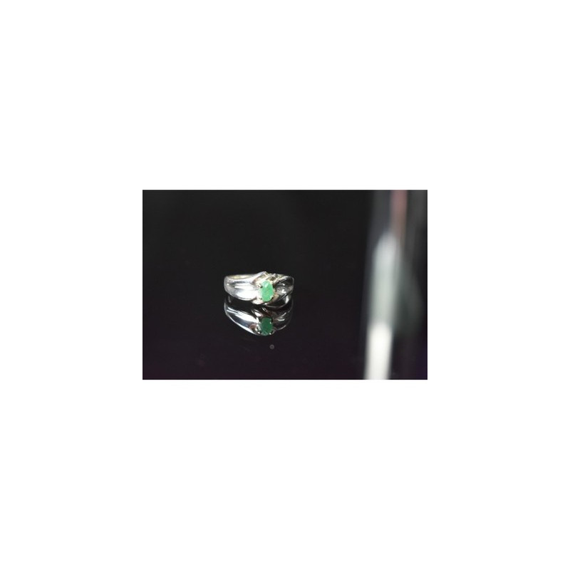 925 Sterling Silver Emerald Ring Size 9.5