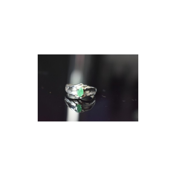 925 Sterling Silver Emerald Ring Size 9.5