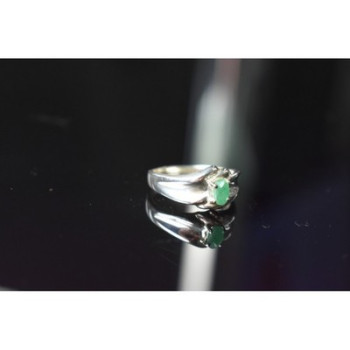 925 Sterling Silver Emerald Ring Size 9.5