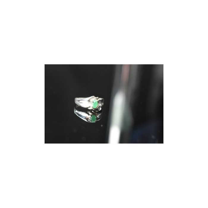 925 Sterling Silver Emerald Ring Size 9.5