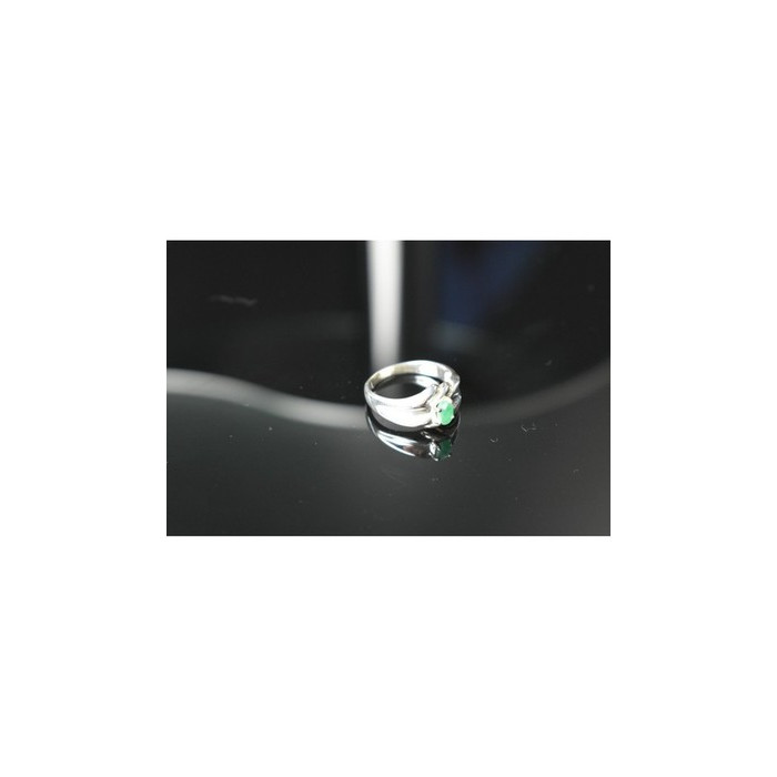 925 Sterling Silver Emerald Ring Size 9.5
