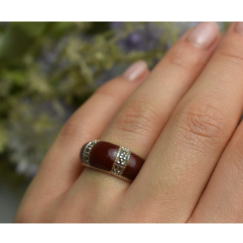 925 Sterling Silver Burgundy Coral & Marcasites Ring Size 7