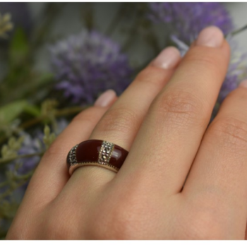 925 Sterling Silver Burgundy Coral & Marcasites Ring Size 7