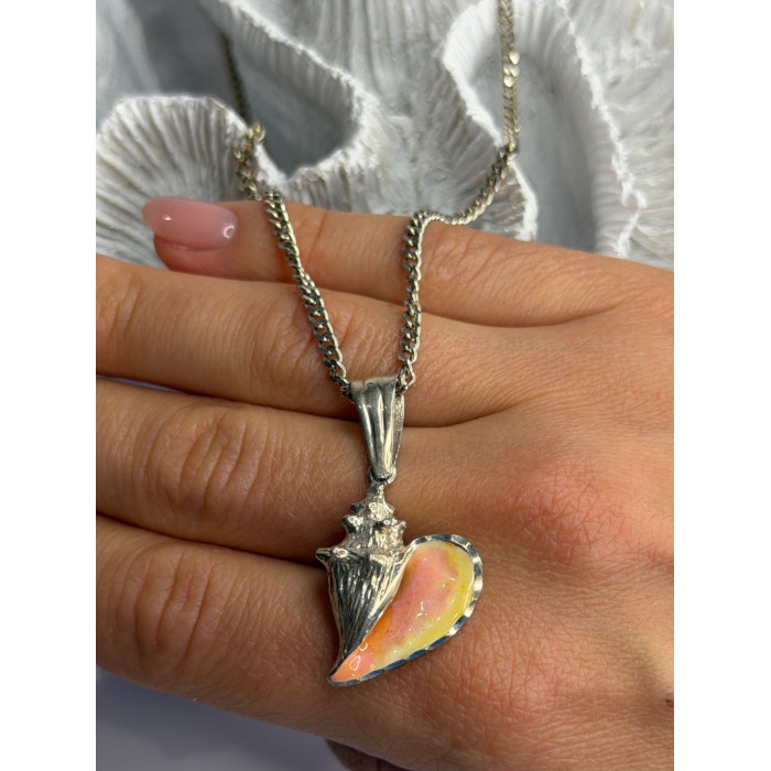 925 Sterling Silver Conch Shell Necklace