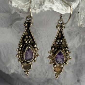 Vintage 925 Sterling Silver Amethyst Earrings