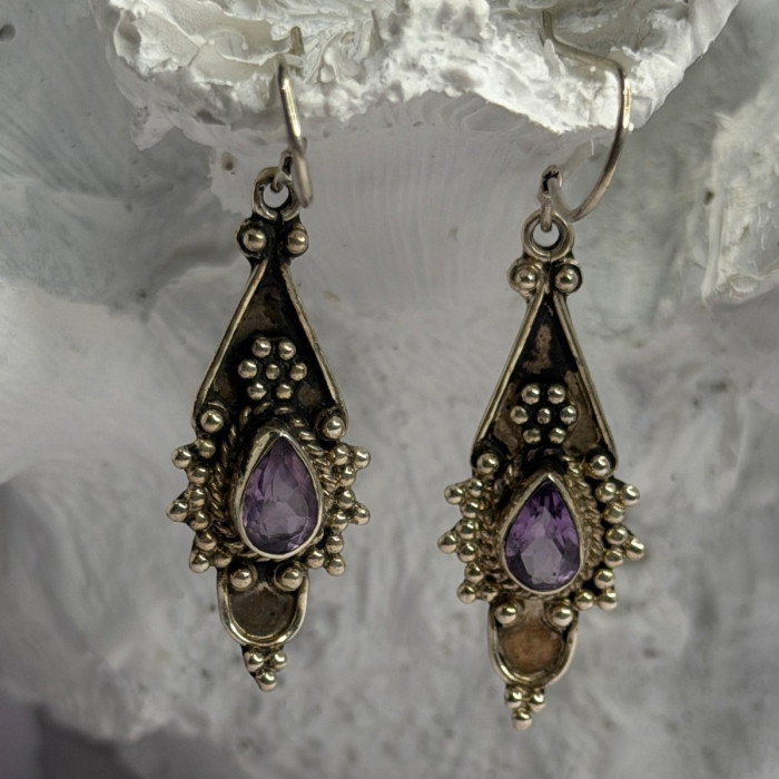 Vintage 925 Sterling Silver Amethyst Earrings