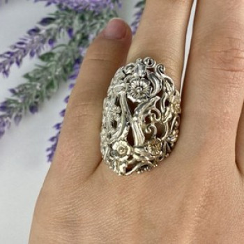 Vintage 925 Sterling Silver Ring Size 7.5