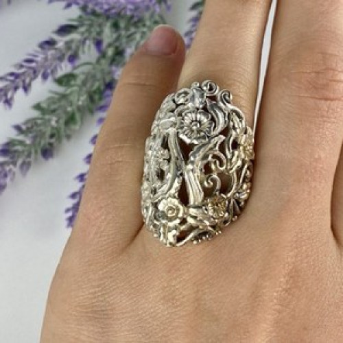Vintage 925 Sterling Silver Ring Size 7.5