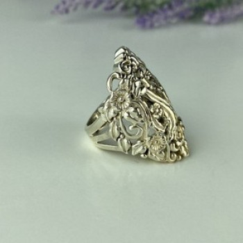 Vintage 925 Sterling Silver Ring Size 7.5