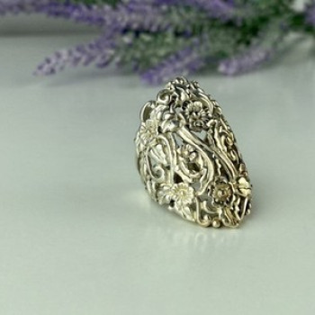 Vintage 925 Sterling Silver Ring Size 7.5