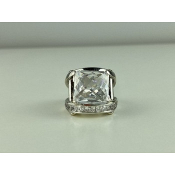 925 Sterling Silver CZ Ring Size 6.5