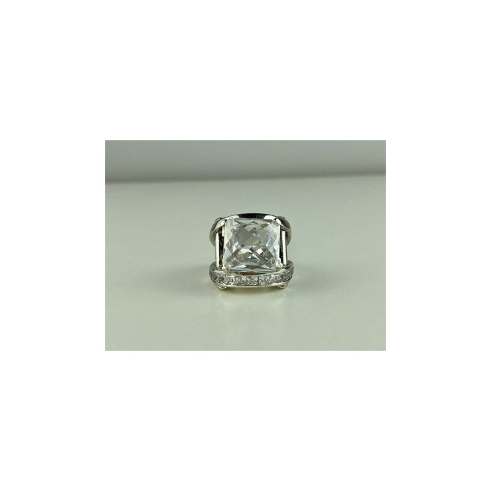 925 Sterling Silver CZ Ring Size 6.5