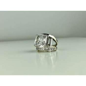 925 Sterling Silver CZ Ring Size 6.5