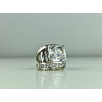 925 Sterling Silver CZ Ring Size 6.5