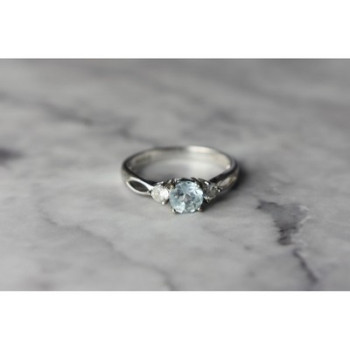 925 Sterling Silver Blue Spinel and CZ Ring Size 7.5