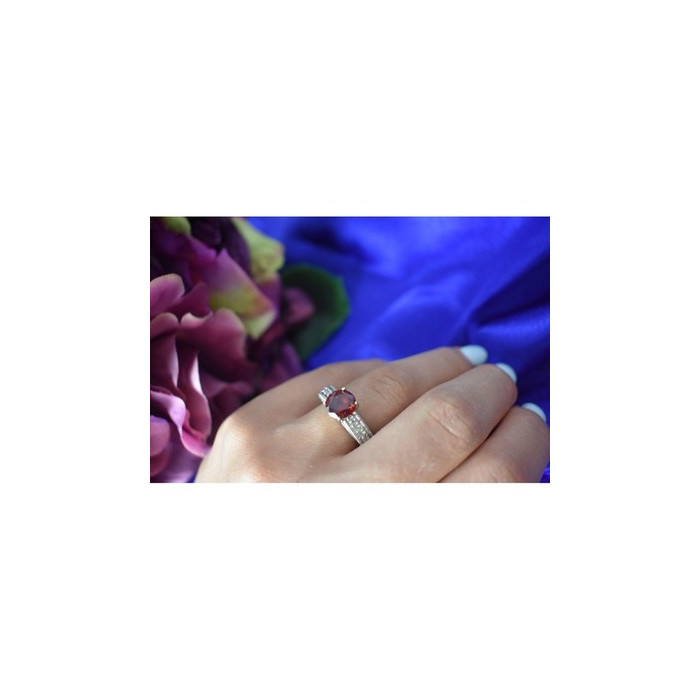 925 Sterling Silver Garnet & CZ Ring Size 6.5