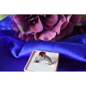 925 Sterling Silver Garnet & CZ Ring Size 6.5