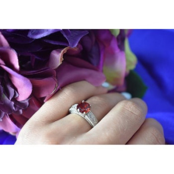 925 Sterling Silver Garnet & CZ Ring Size 6.5