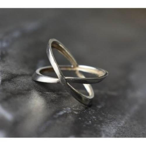 Handmade 925 Sterling Silver Ring Size 7.5